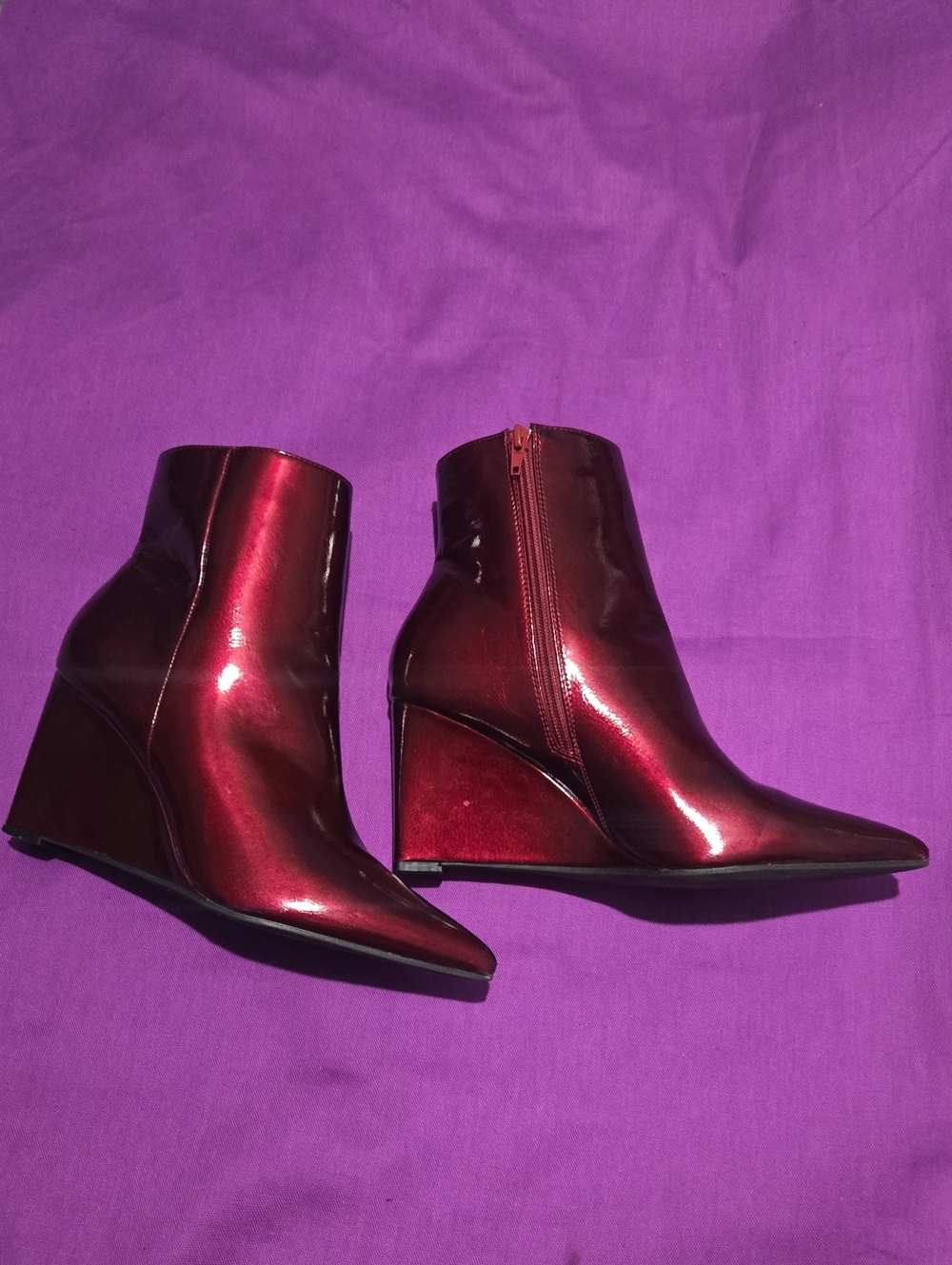 Rouge Helium Metallic Wine Red Pointed Wedge Ankle Boots